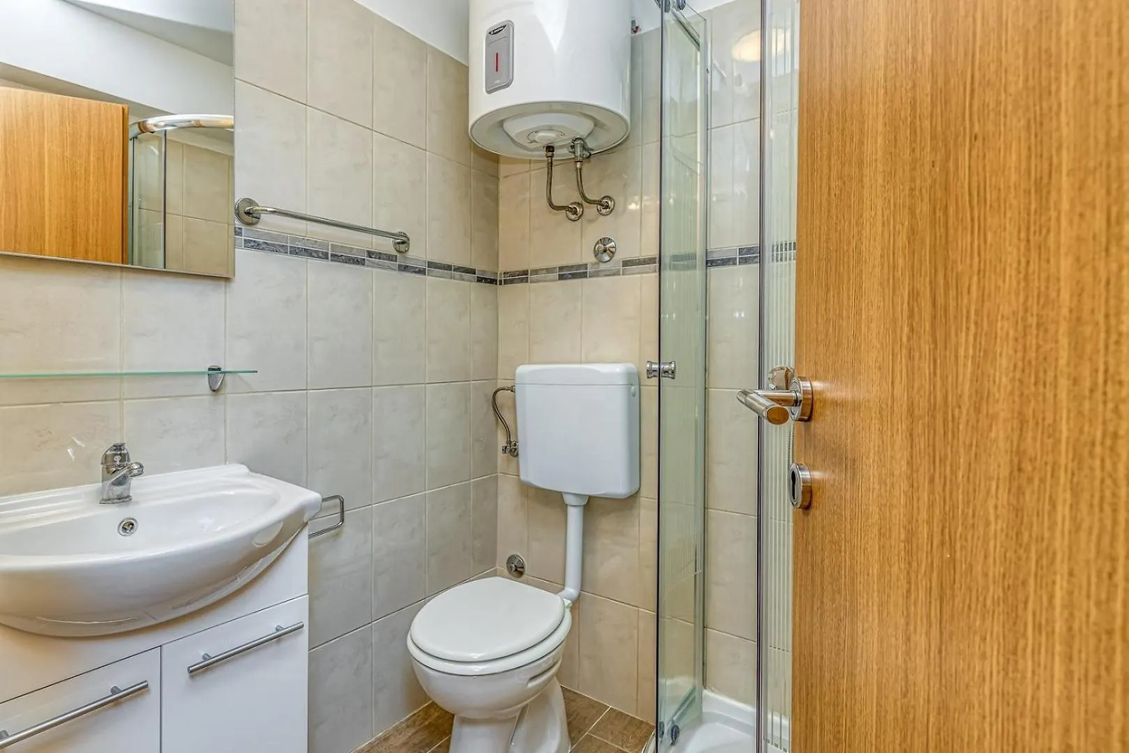 Rooms Vitoria On Joakim Square Porec Guest house